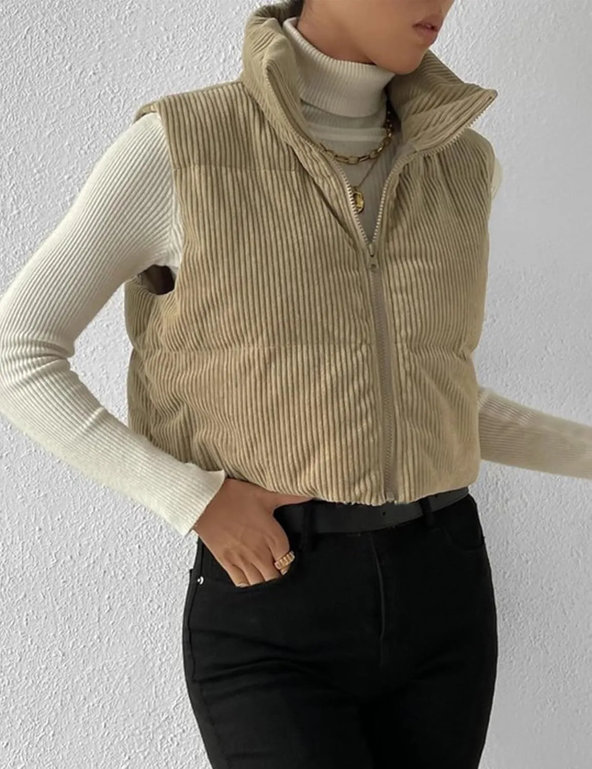 Gihuo Women's Corduroy Puffer Vest Cropped Stand Collar Zip Up Vest Quilted Sleeveless Jackets Gilet