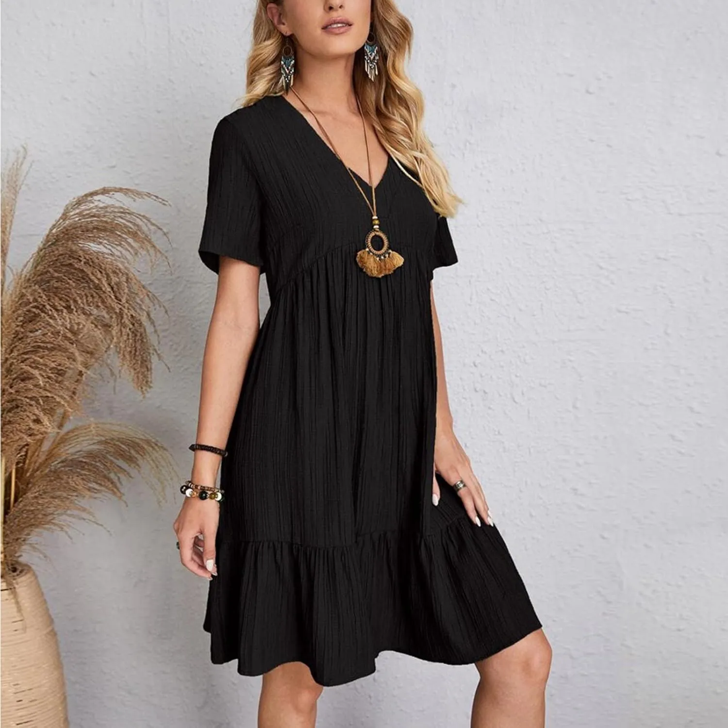 Summer Dresses for Women 2025 Pleated Tiered A Line Flowy Midi Dress Casual Fashion Short Sleeve V Neck Sundress