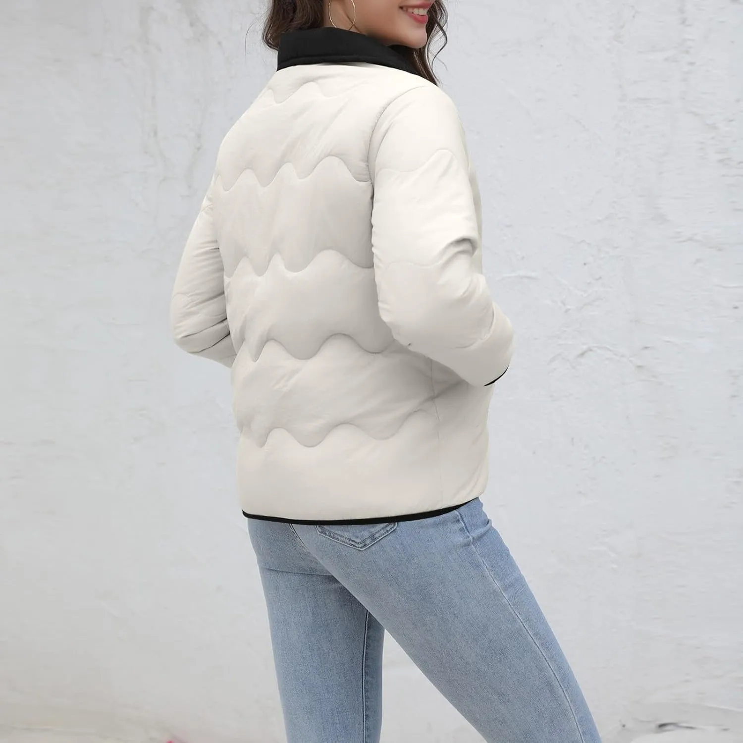 Women's Winter Puffer Jacket Long Sleeve Zip Up Quilted Baggy Warm Short Puffer Down Coats Hooded with Pockets